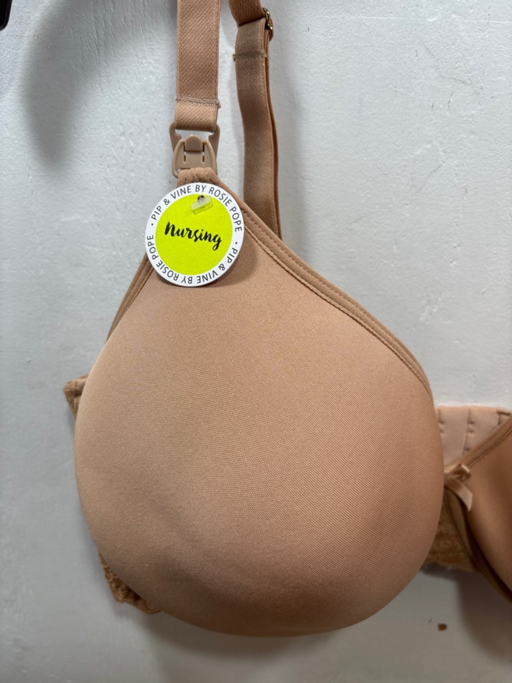 Pip & Vine Maternity Nursing Smooth Nude T-Shirt Bra with Light Padding 40 DDD - Picture 3 of 7